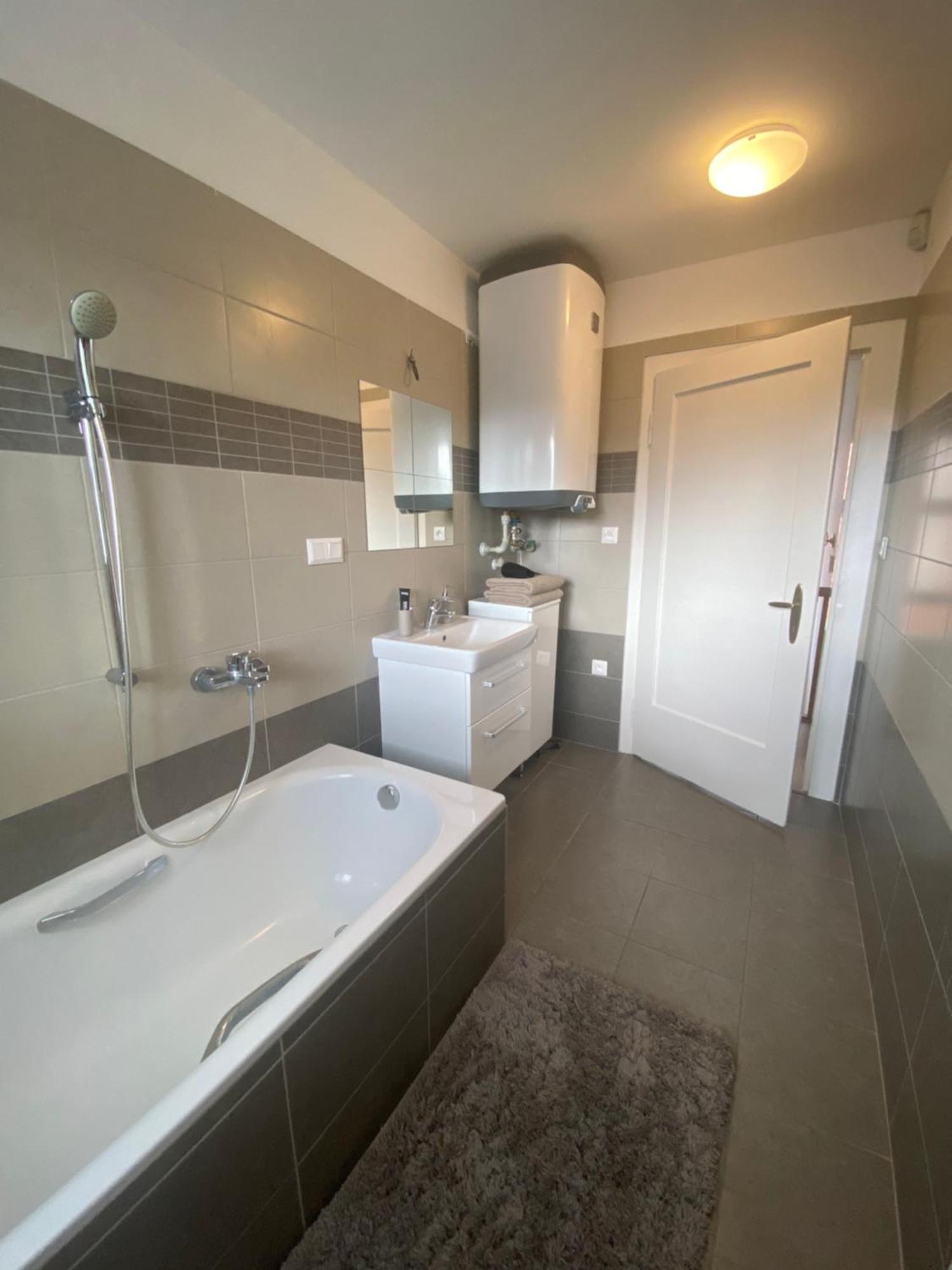 Apartman V Centru Krumlova Cesky Krumlov Luaran gambar